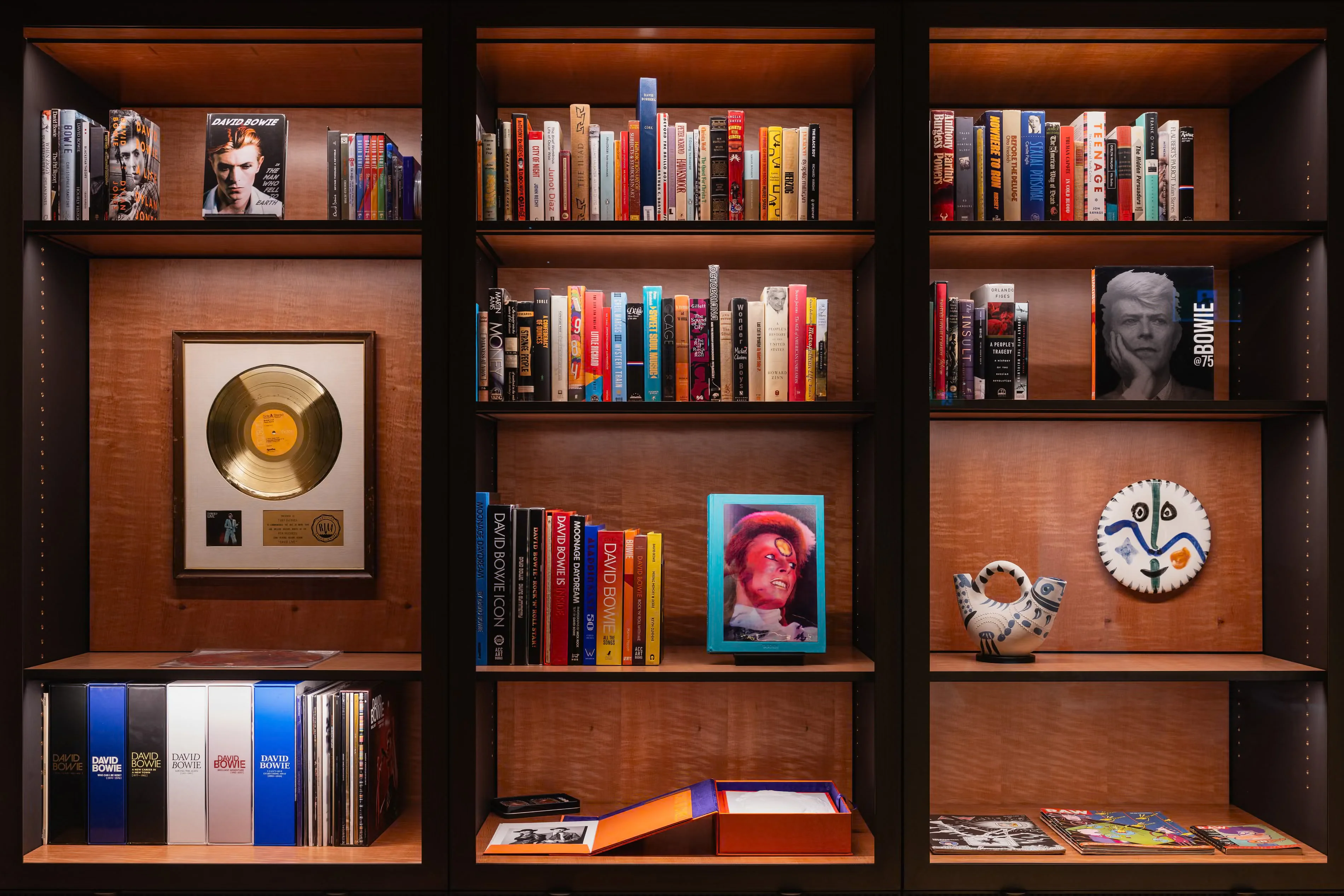 Mona Library Bowie