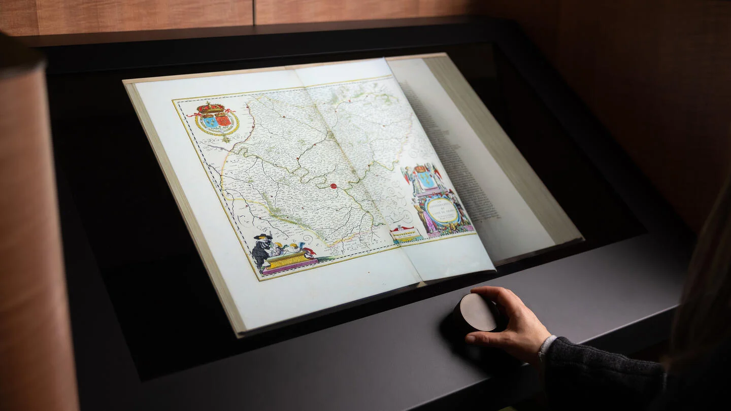 The Dial reading desk and its brass dial interface